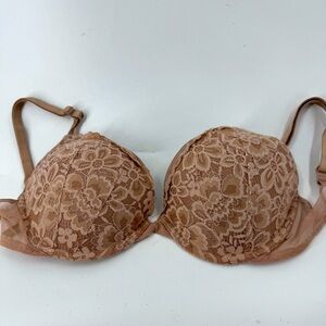 Victoria Secret under wire lace Bra